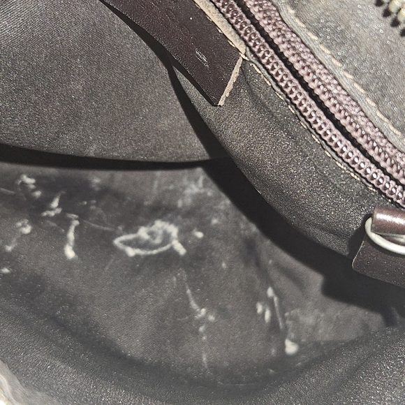 GUCCI GG Supreme Canvas Shoulder Bag Crossbody Sacoche Unisex – Authentic - Picture 13 of 16